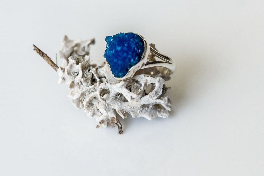 trang_suc_da_Cavansite
